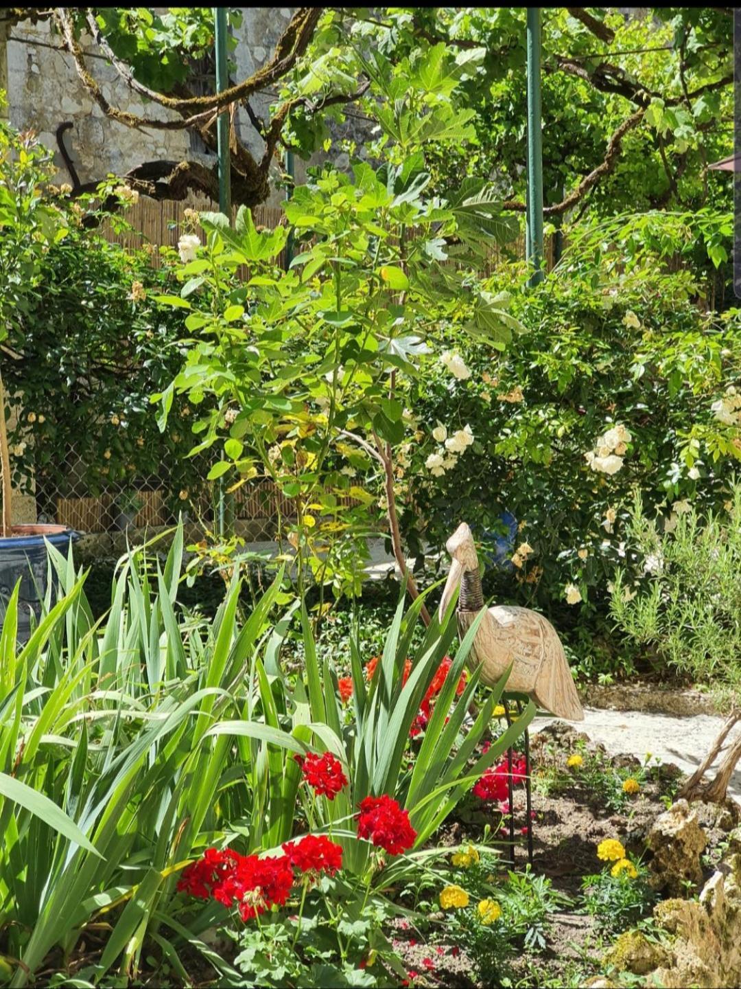 La Casa Nomade Bed & Breakfast Issigeac Bagian luar foto